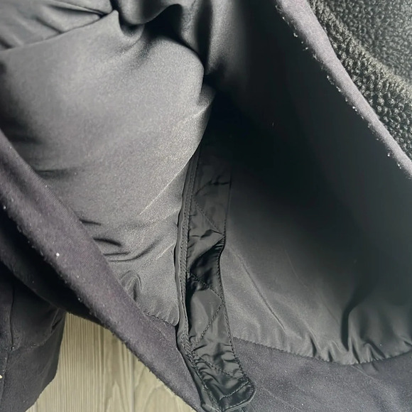 ATHLETA Range Sherpa Jacket, Black, Size XS - Picture 5 of 6